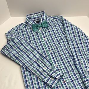 Tommy Hilfiger Boys, Long sleeve button down shirt with bowtie. Size 10, NWOT